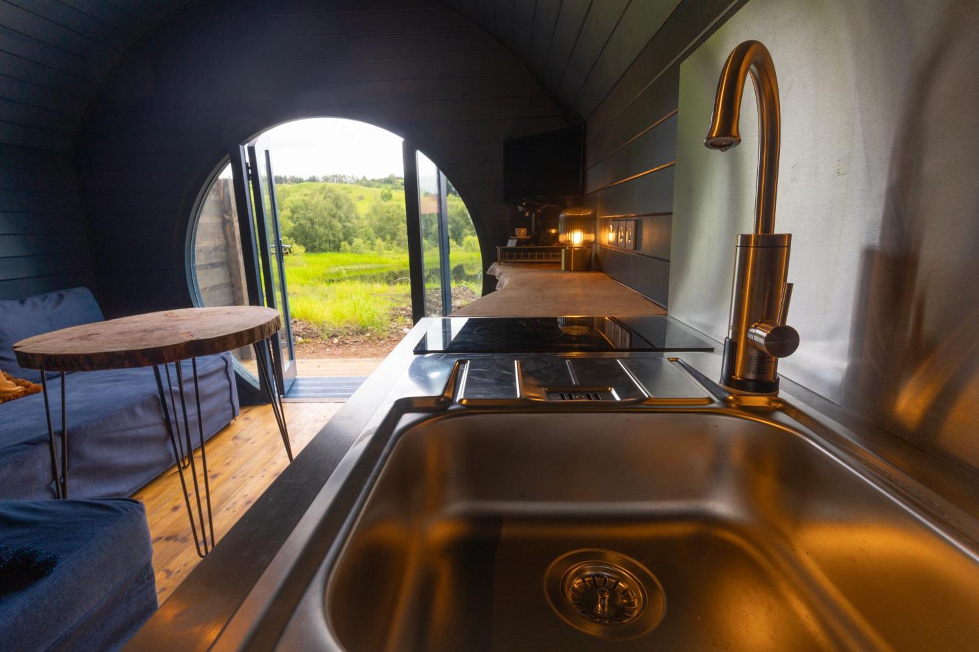 Kingswood Lodges Fort William Exterior photo